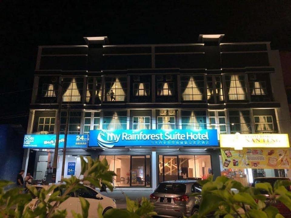 MY RAINFOREST SUITE HOTEL self check in out Kuah Esterno foto